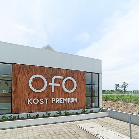 Hotel Ofo Kost Premium Kampung Inggris Pare Syariah Mitra Reddoorz Exterior foto