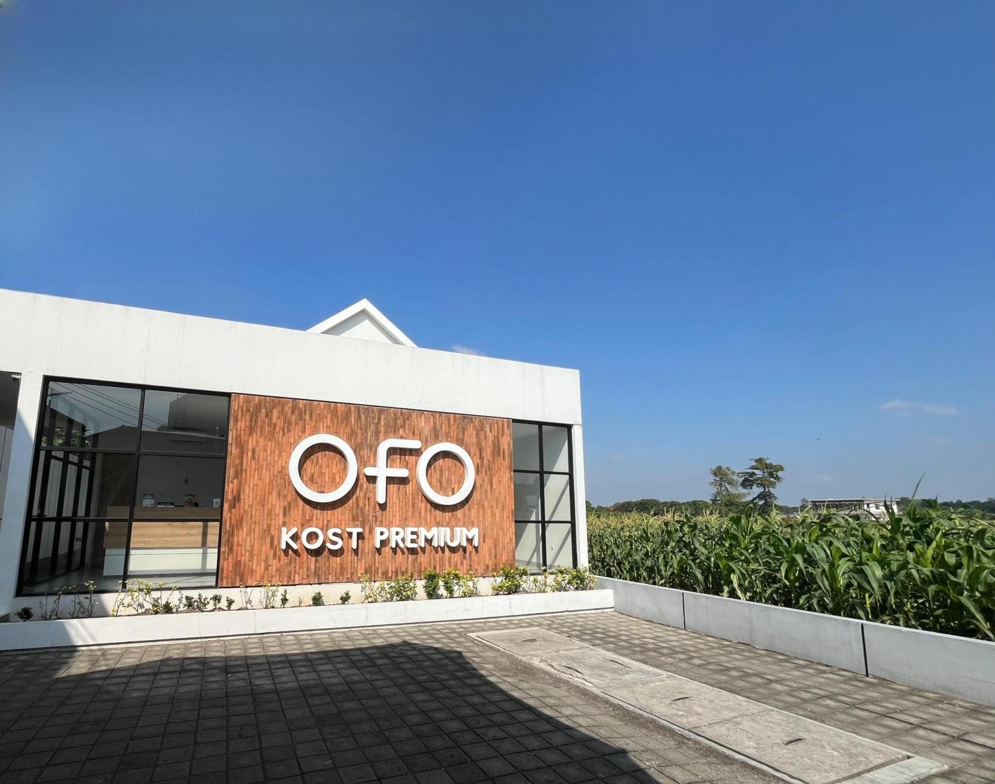 Hotel Ofo Kost Premium Kampung Inggris Pare Syariah Mitra Reddoorz Exterior foto