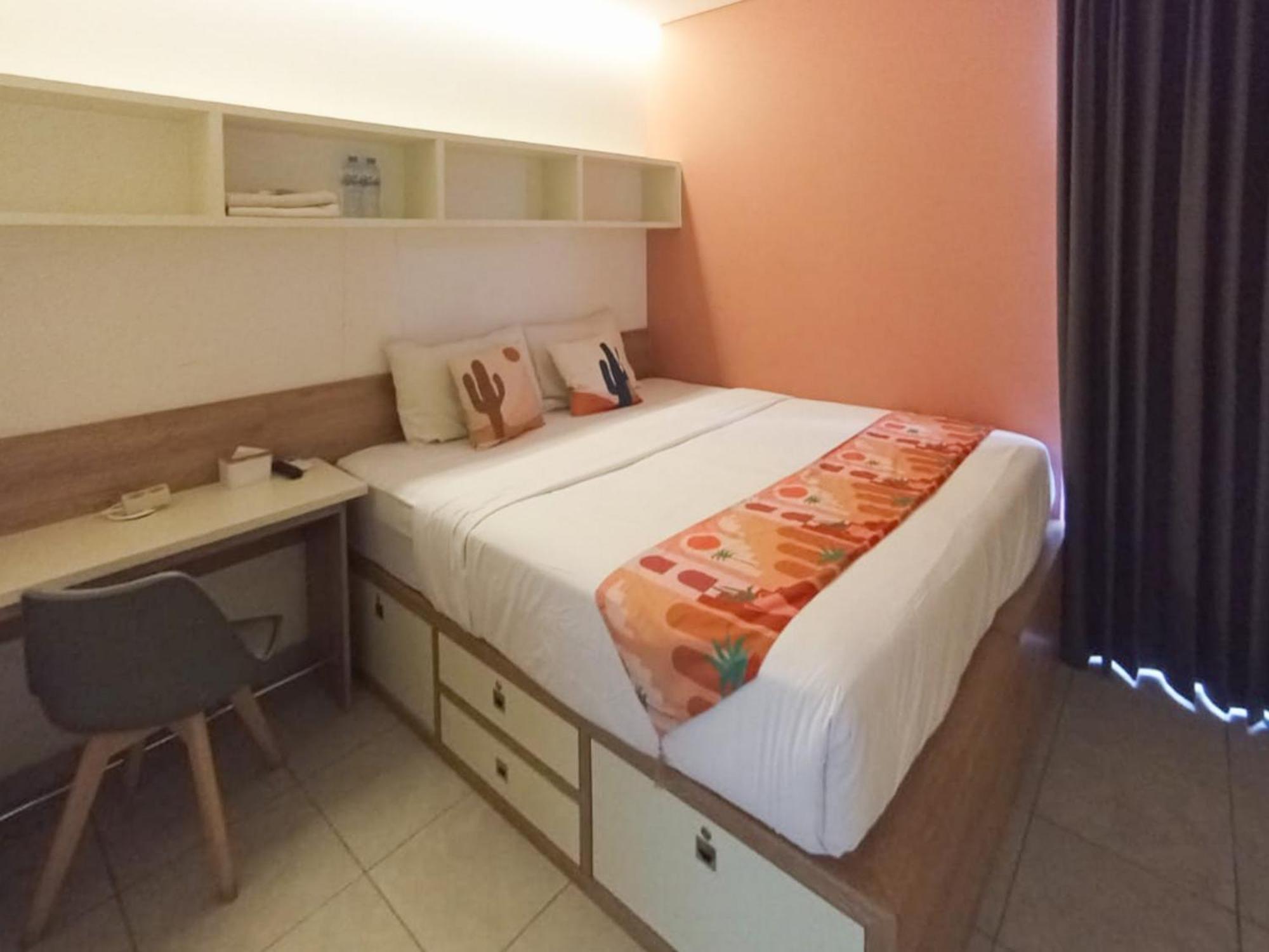 Hotel Ofo Kost Premium Kampung Inggris Pare Syariah Mitra Reddoorz Exterior foto