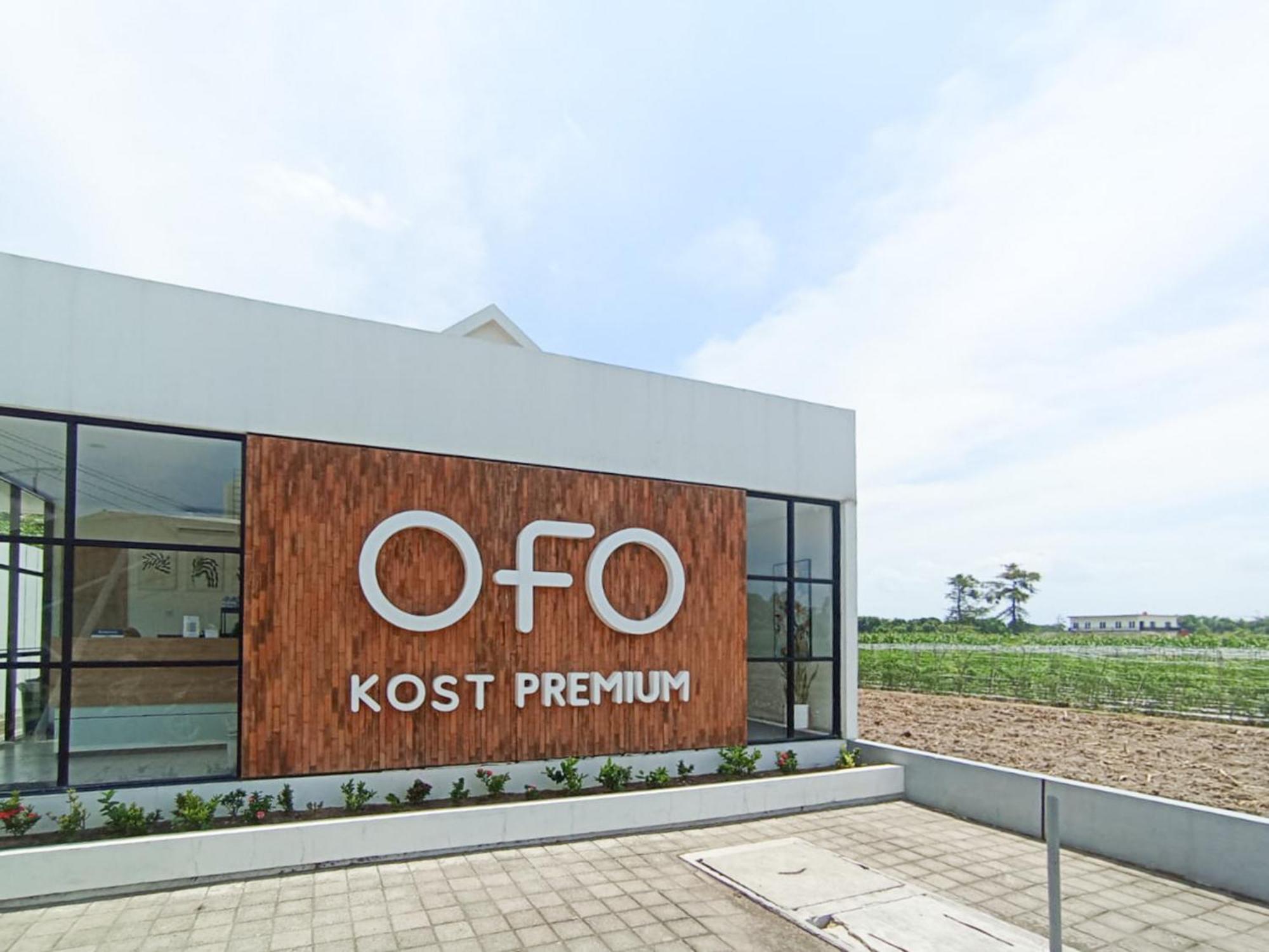 Hotel Ofo Kost Premium Kampung Inggris Pare Syariah Mitra Reddoorz Exterior foto