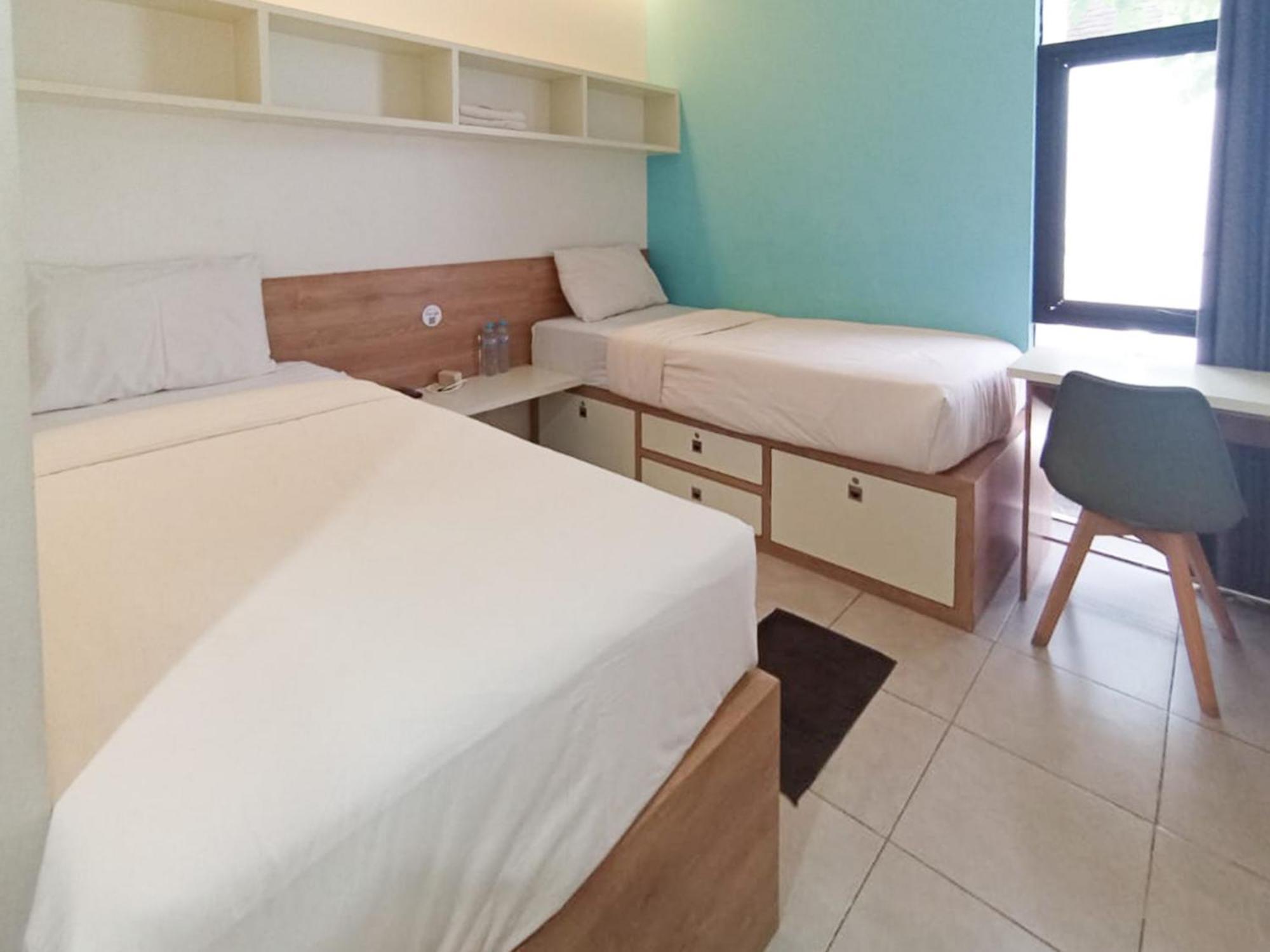 Hotel Ofo Kost Premium Kampung Inggris Pare Syariah Mitra Reddoorz Exterior foto