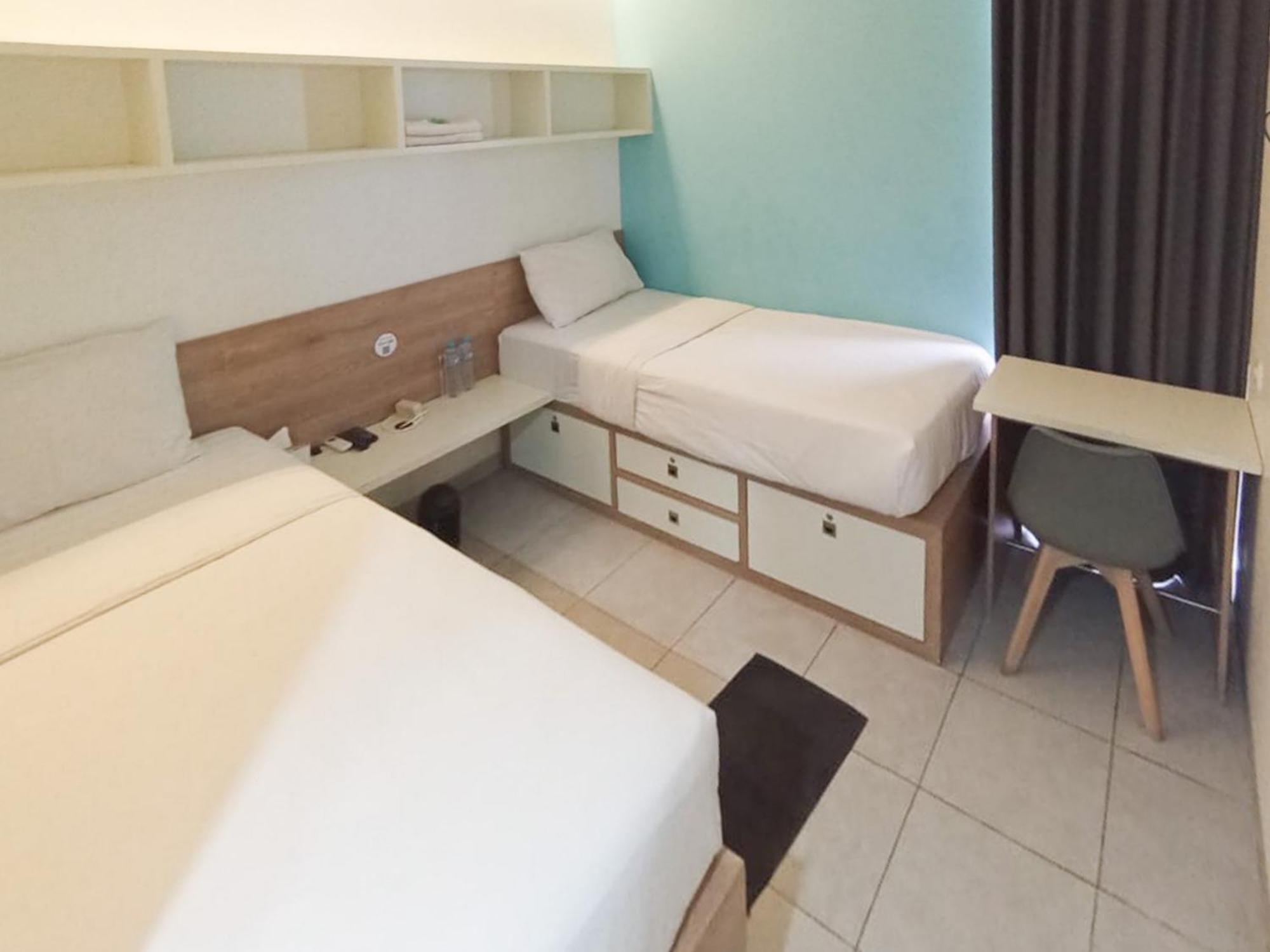 Hotel Ofo Kost Premium Kampung Inggris Pare Syariah Mitra Reddoorz Exterior foto
