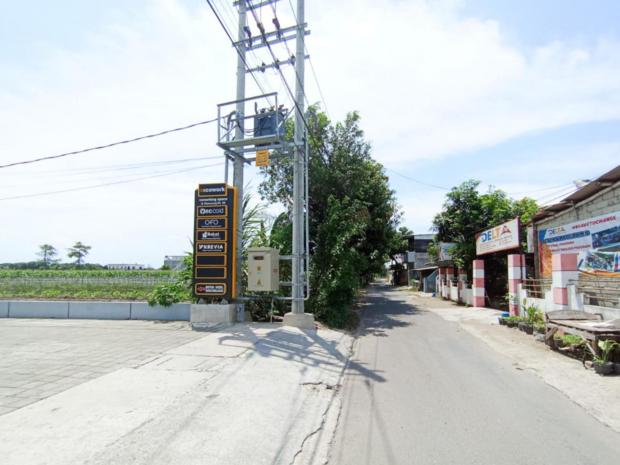 Hotel Ofo Kost Premium Kampung Inggris Pare Syariah Mitra Reddoorz Exterior foto