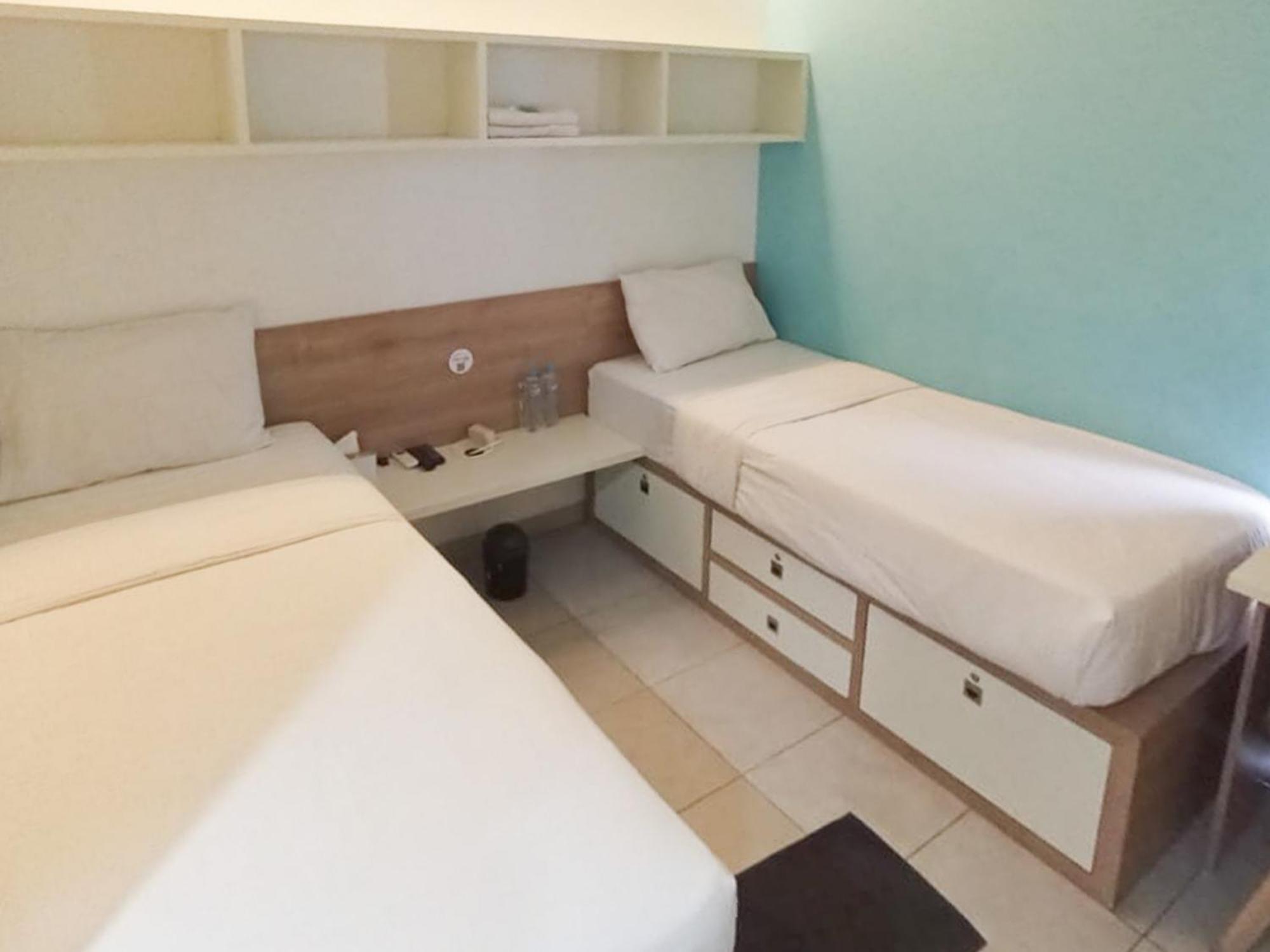 Hotel Ofo Kost Premium Kampung Inggris Pare Syariah Mitra Reddoorz Exterior foto